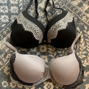Victoria’s Secret bras